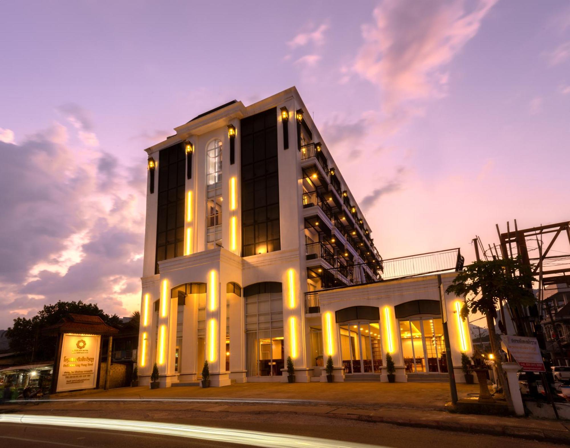Oudomsin Vangvieng Hotel Vang Vieng Exterior photo